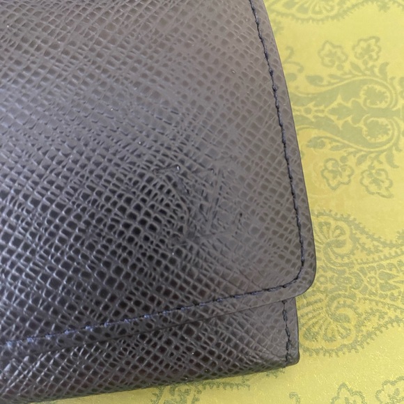 Authentic Louis Vuitton bifold card case - Picture 2 of 5